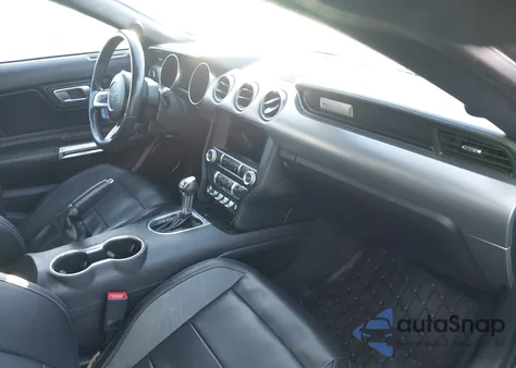 2022 Ford Mustang Ecoboost Premium z USA, uszkodzony, nr VIN 1FATP8UHXN5124364